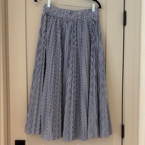 New with tag. JCREW pleated midi skirt in striped cotton blend, size Small